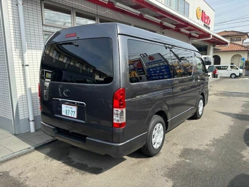 HIACE VAN