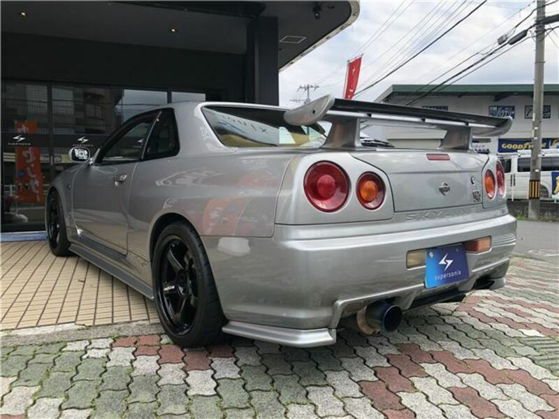 SKYLINE