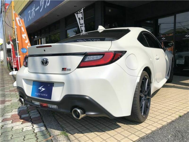 86
