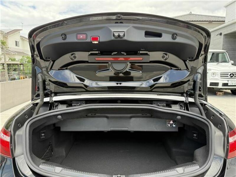 E-CLASS