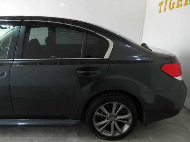 LEGACY B4