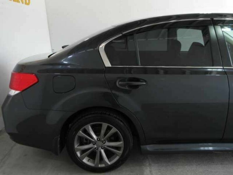 LEGACY B4