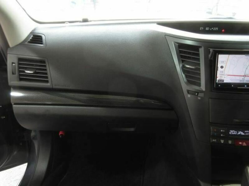 LEGACY B4