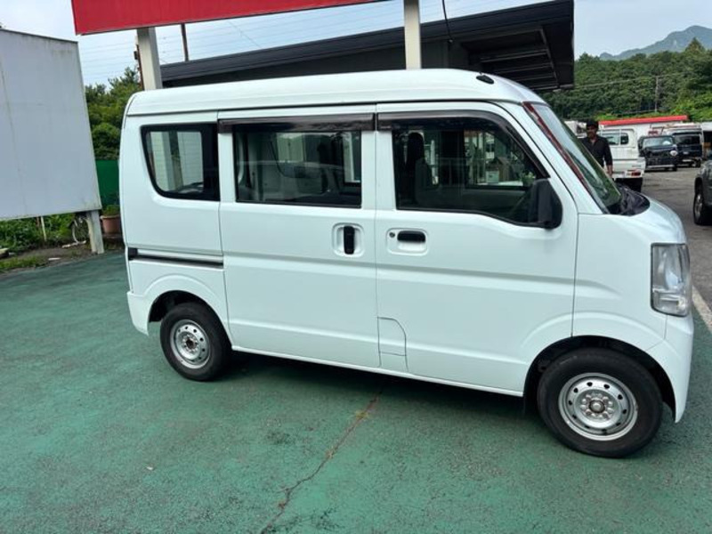 MINICAB VAN
