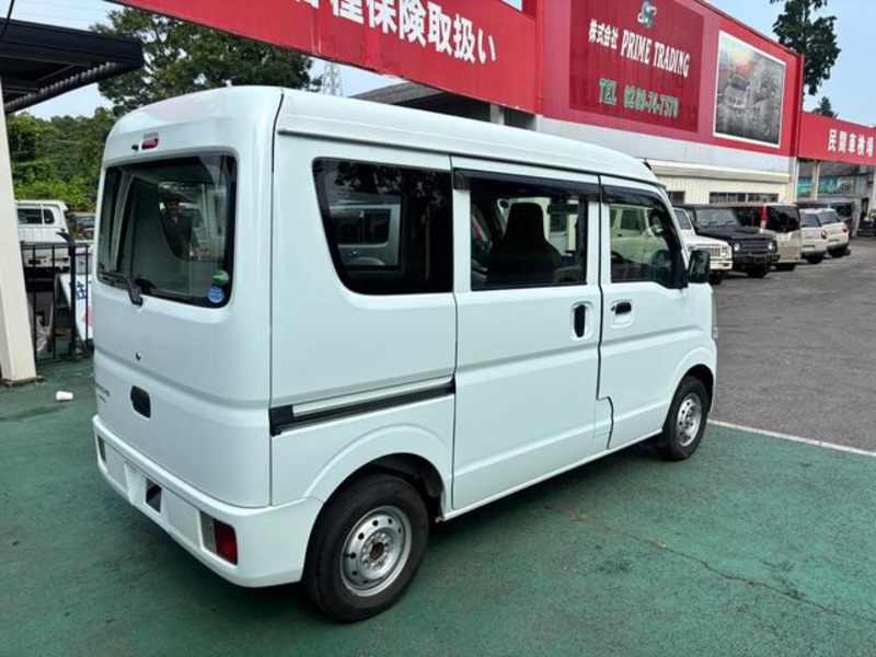 MINICAB VAN