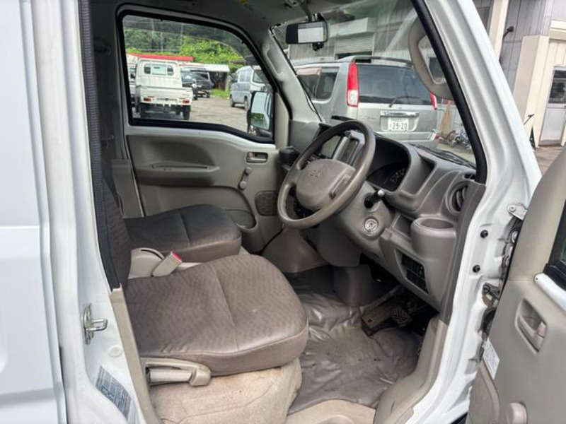 MINICAB VAN