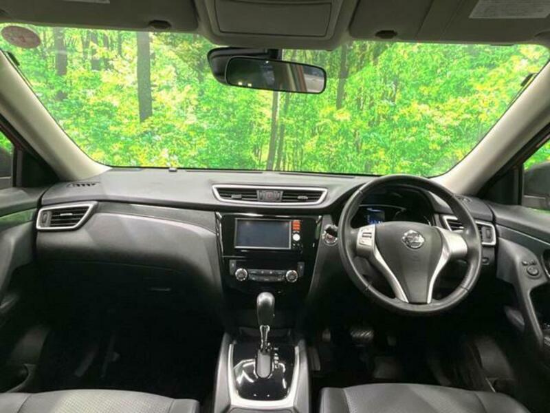 X-TRAIL