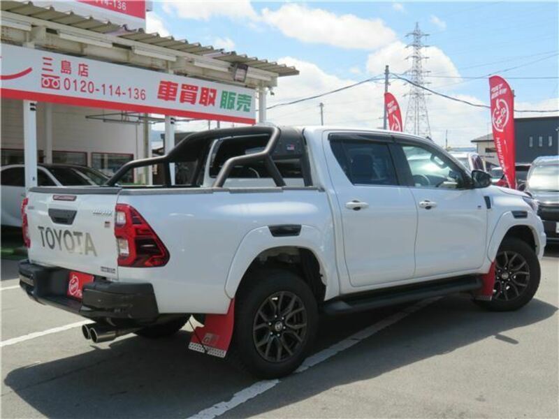 HILUX