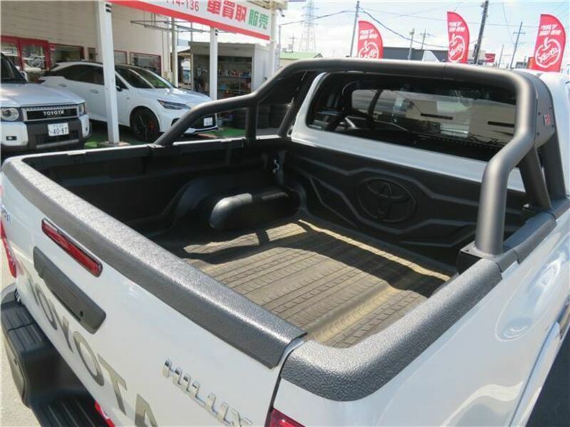 HILUX