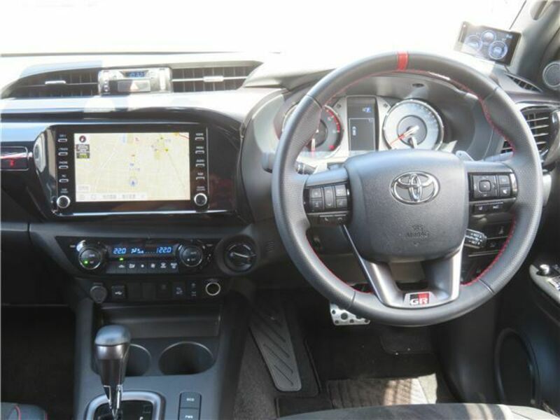 HILUX
