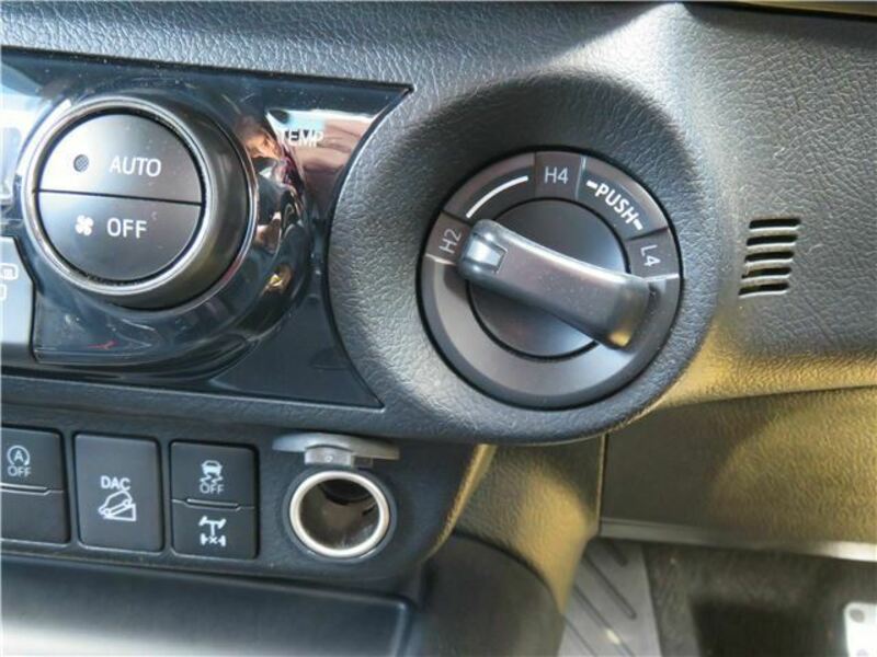 HILUX