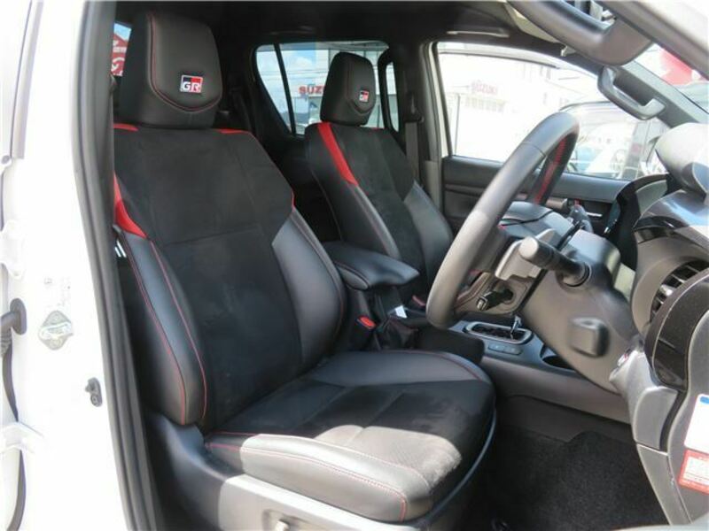 HILUX