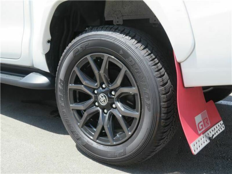 HILUX