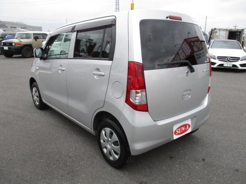 WAGON R