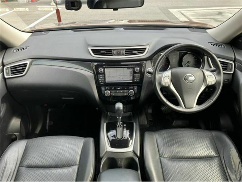 X-TRAIL
