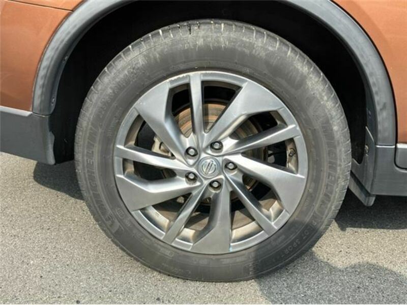 X-TRAIL