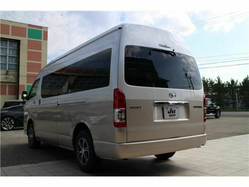 HIACE
