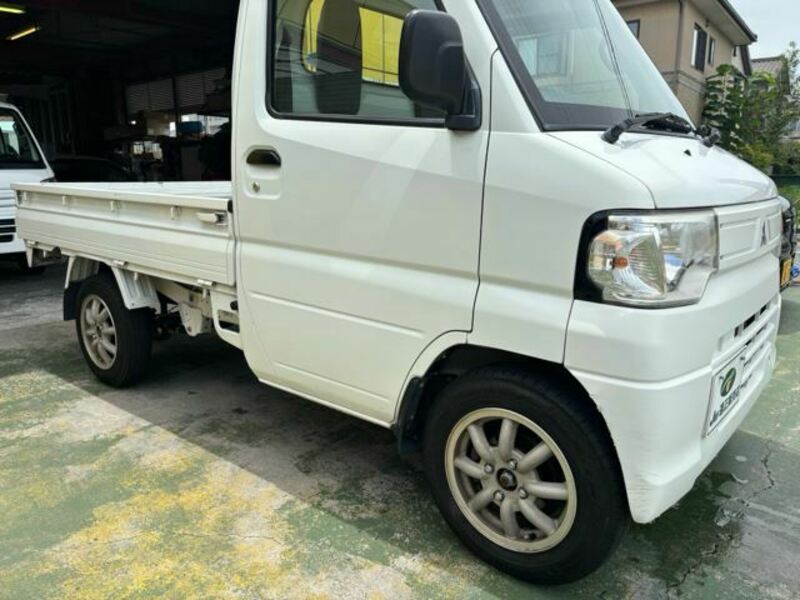 MINICAB TRUCK