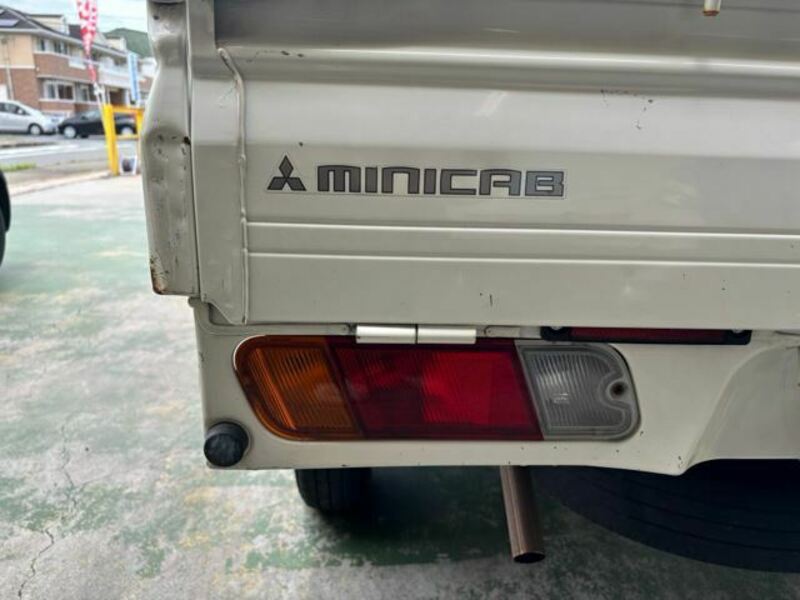 MINICAB TRUCK