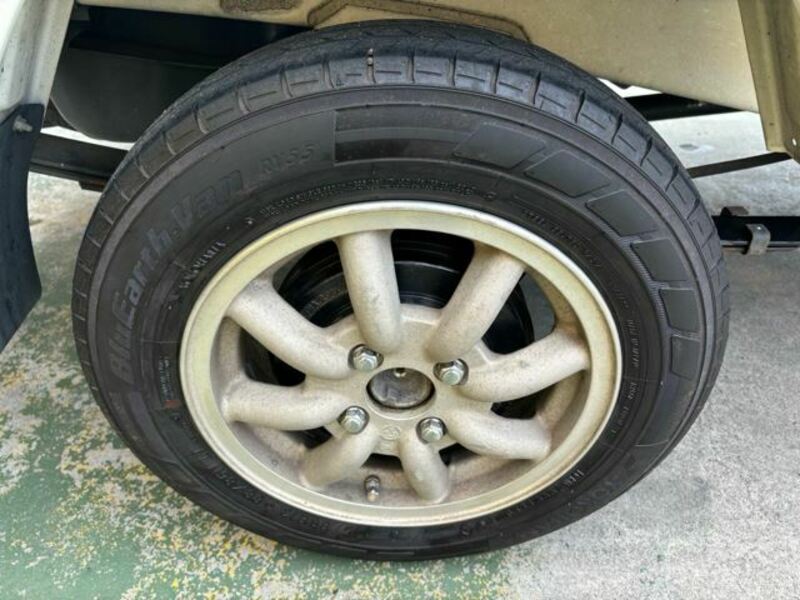 MINICAB TRUCK