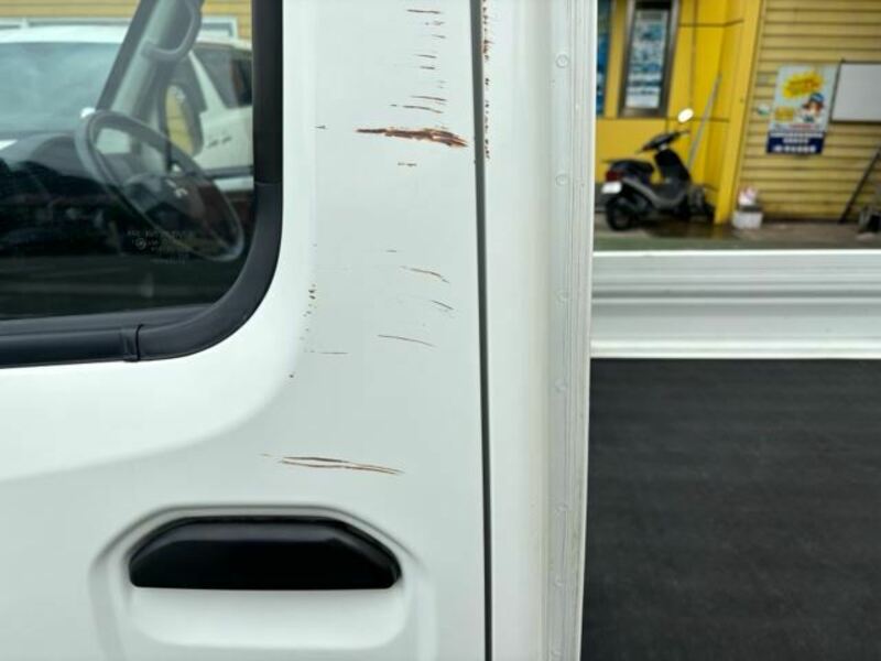 MINICAB TRUCK