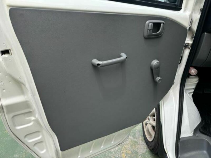 MINICAB TRUCK