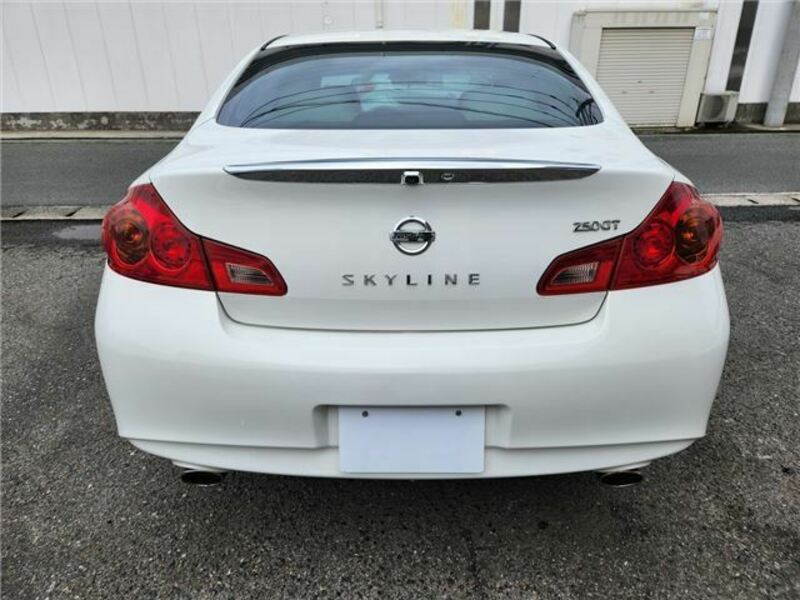 SKYLINE