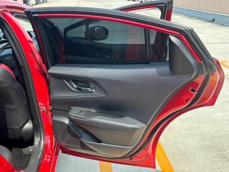 PRIUS PHV