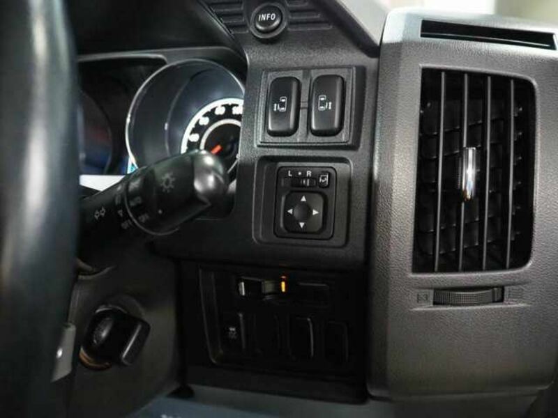 DELICA D5