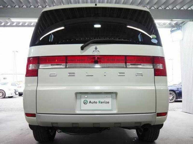 DELICA D5