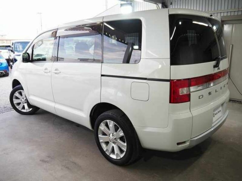 DELICA D5