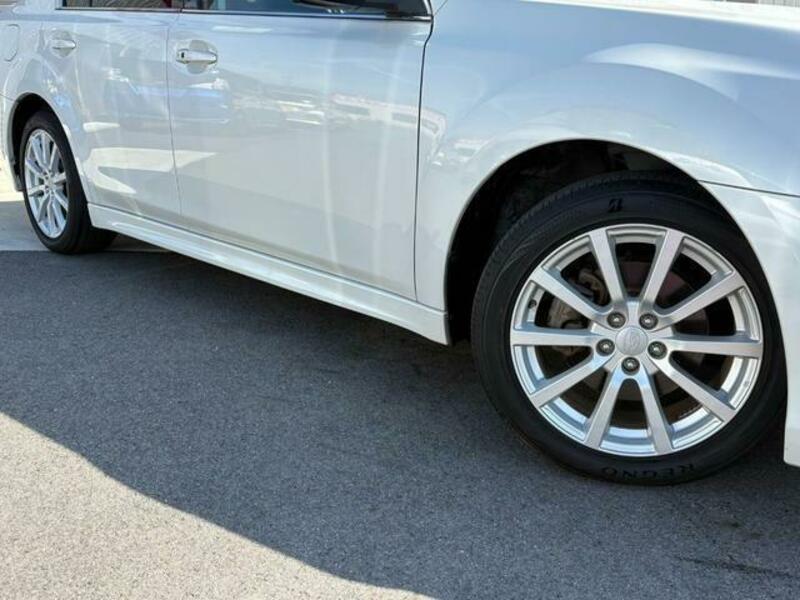 LEGACY B4