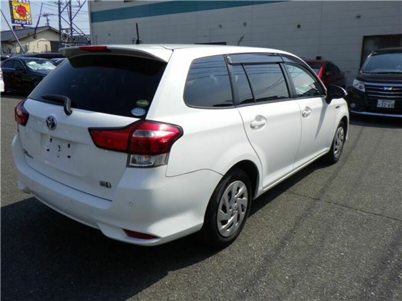 COROLLA FIELDER