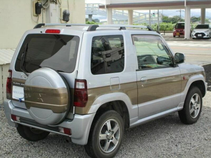 PAJERO MINI