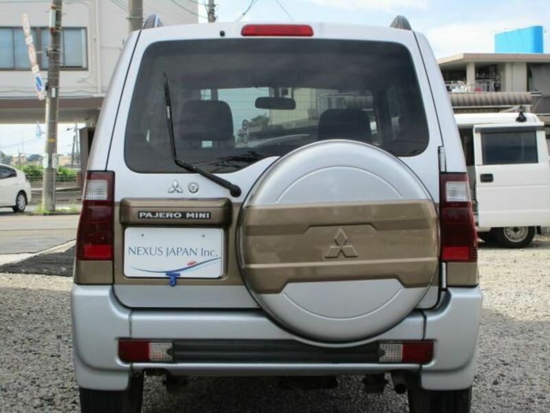 PAJERO MINI