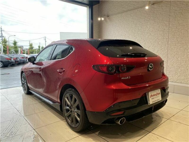 MAZDA3