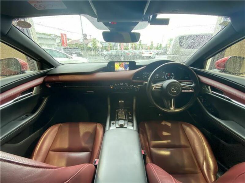 MAZDA3