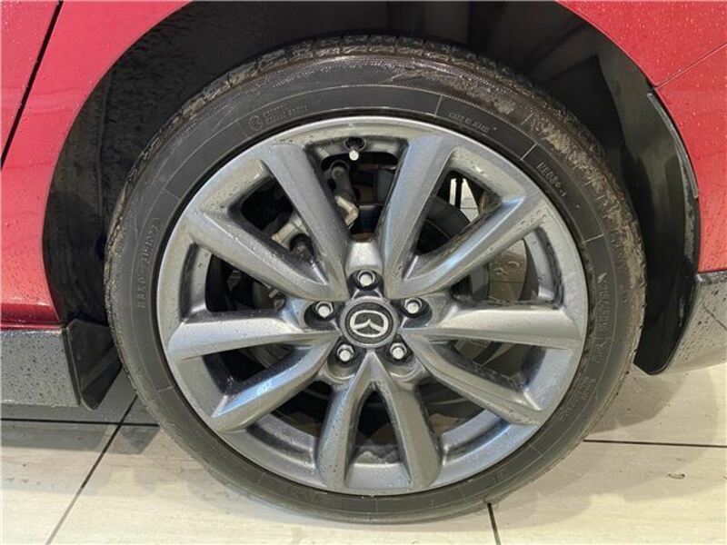 MAZDA3