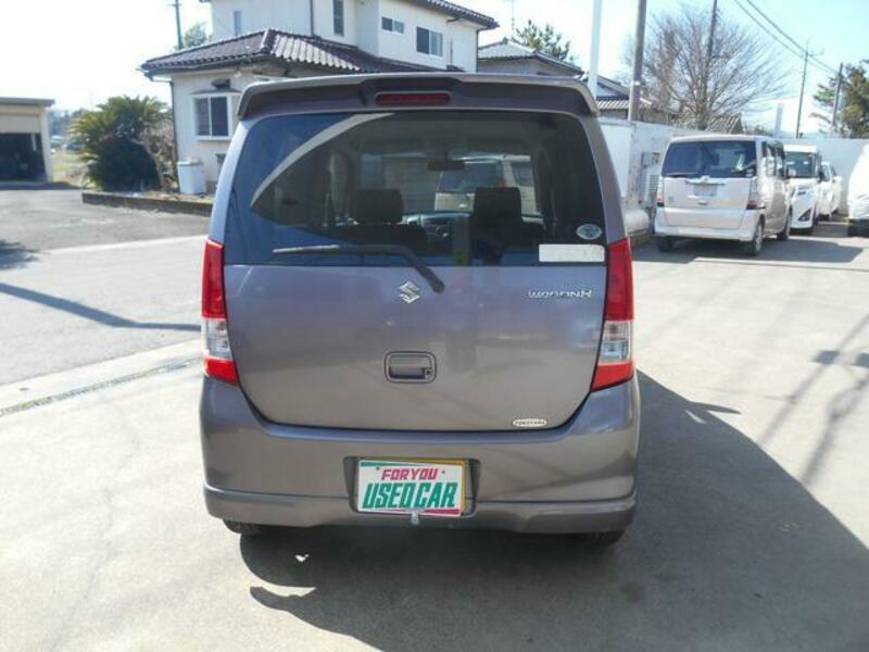 WAGON R