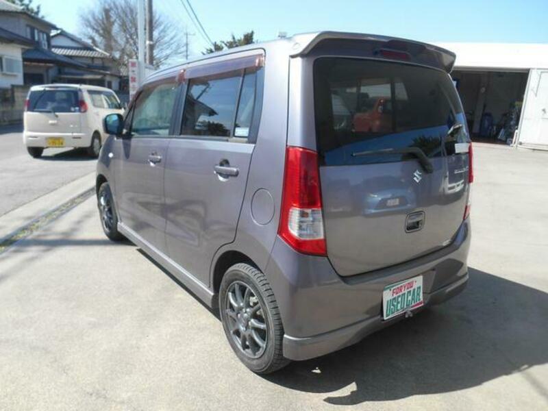 WAGON R