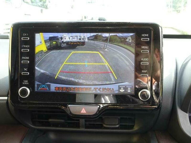 YARIS CROSS