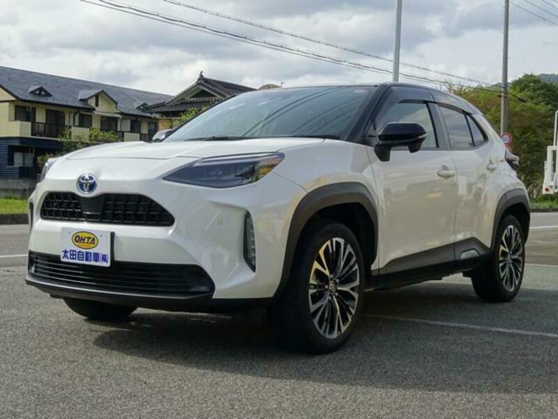 TOYOTA YARIS CROSS