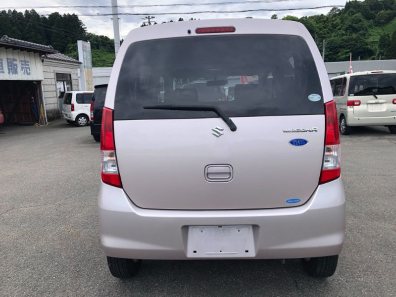 WAGON R