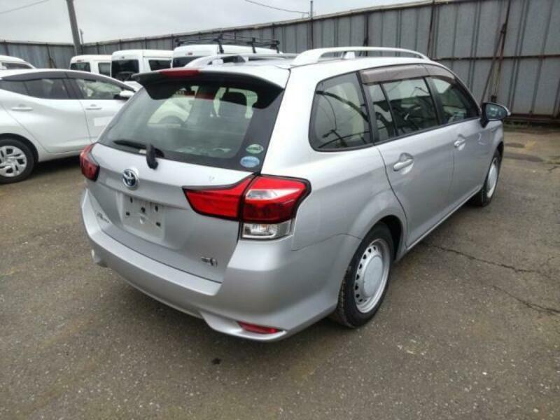 COROLLA FIELDER