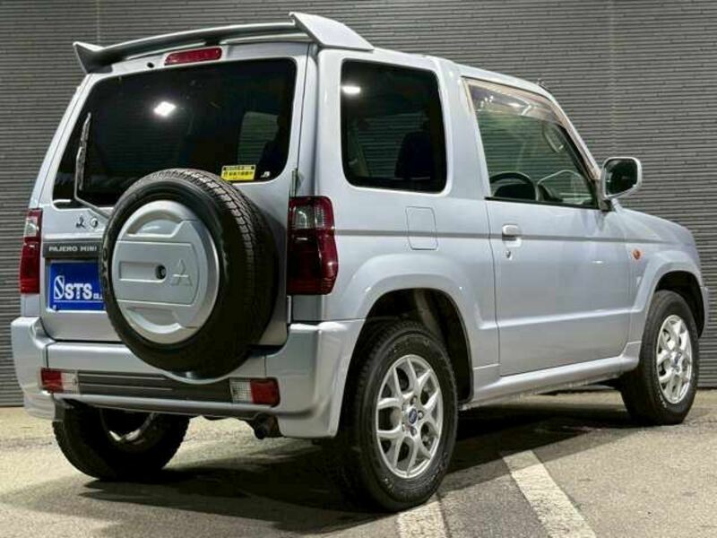 PAJERO MINI