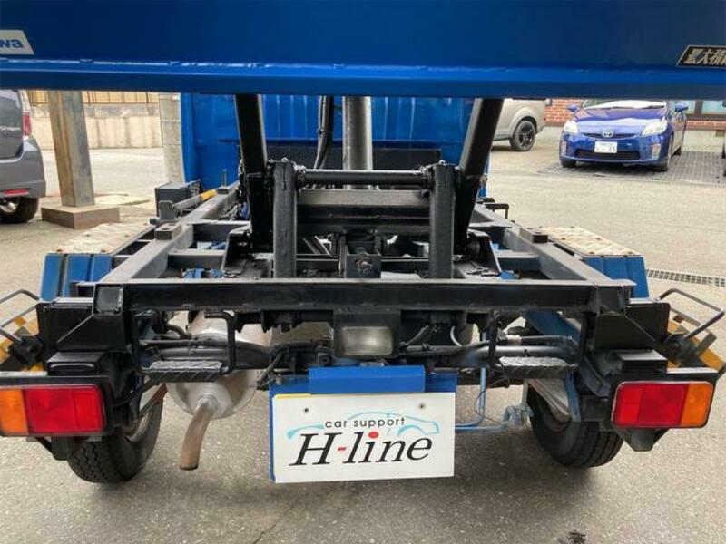 CARRY TRUCK