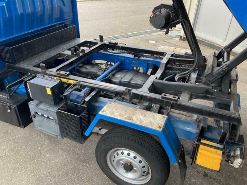 CARRY TRUCK