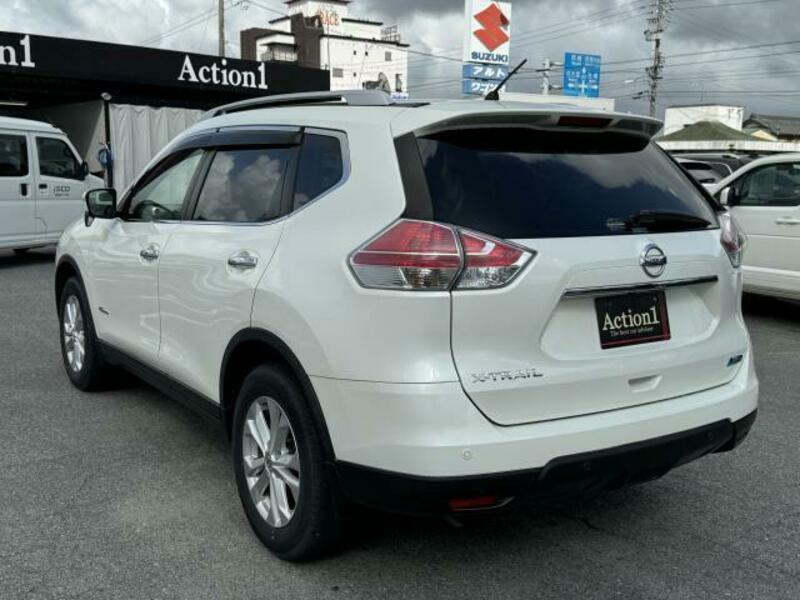 X-TRAIL