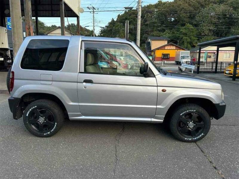 PAJERO MINI