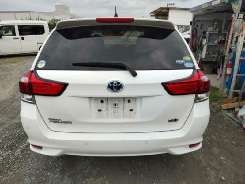 COROLLA FIELDER